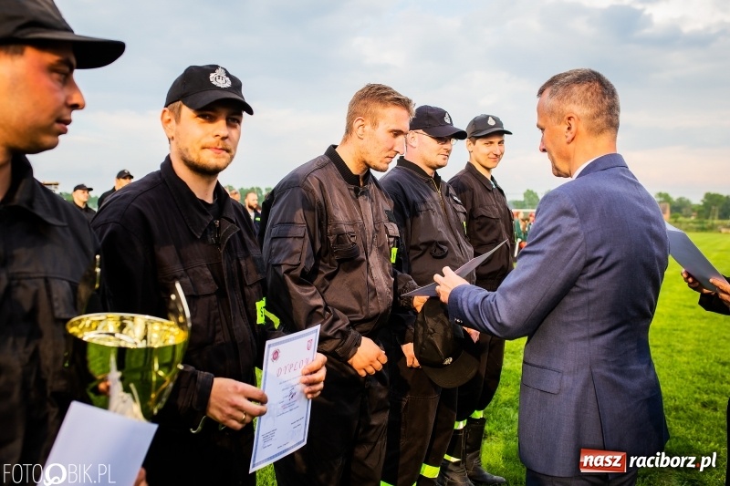 Zdjęcie w galerii na portalu naszraciborz.pl: Dwa razy Sudół oraz Miedonia i Markowice. Miejskie zawody sportowo-pożarnicze [FOTO i WIDEO] wiadomości z regionu