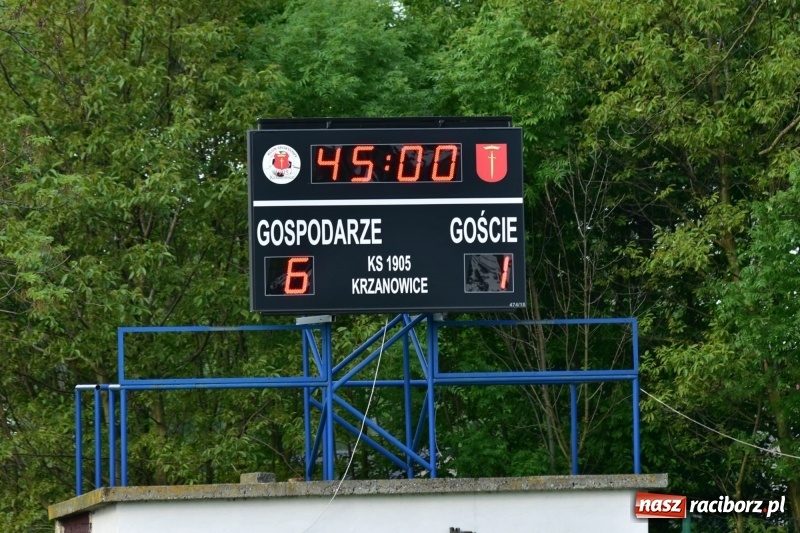 Zdjęcie w galerii na portalu naszraciborz.pl: Krzanowice przechyliły szalę zwycięstwa w pierwszej połowie wiadomości z regionu
