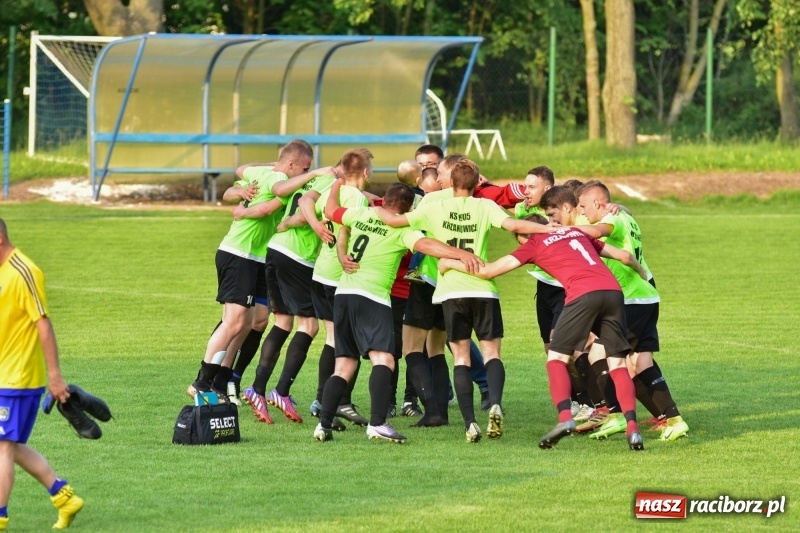 Zdjęcie w galerii na portalu naszraciborz.pl: Krzanowice przechyliły szalę zwycięstwa w pierwszej połowie wiadomości z regionu