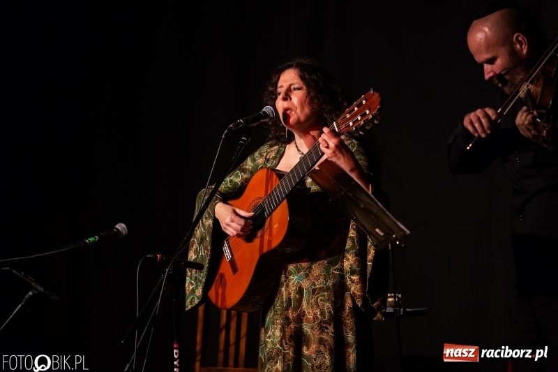 Zdjęcie w galerii na portalu naszraciborz.pl: Festiwal kultury żydowskiej Kugel na Zamku Piastowskim wiadomości z regionu