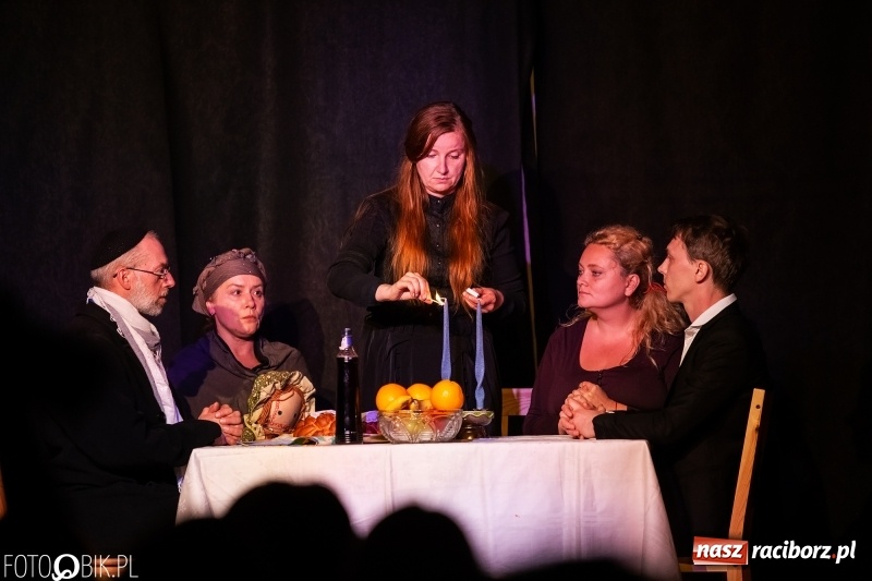 Zdjęcie w galerii na portalu naszraciborz.pl: Festiwal kultury żydowskiej Kugel na Zamku Piastowskim wiadomości z regionu