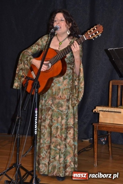 Zdjęcie w galerii na portalu naszraciborz.pl: Festiwal kultury żydowskiej Kugel na Zamku Piastowskim wiadomości z regionu