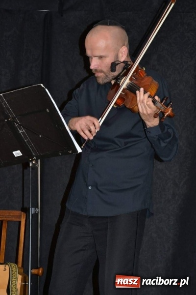 Zdjęcie w galerii na portalu naszraciborz.pl: Festiwal kultury żydowskiej Kugel na Zamku Piastowskim wiadomości z regionu