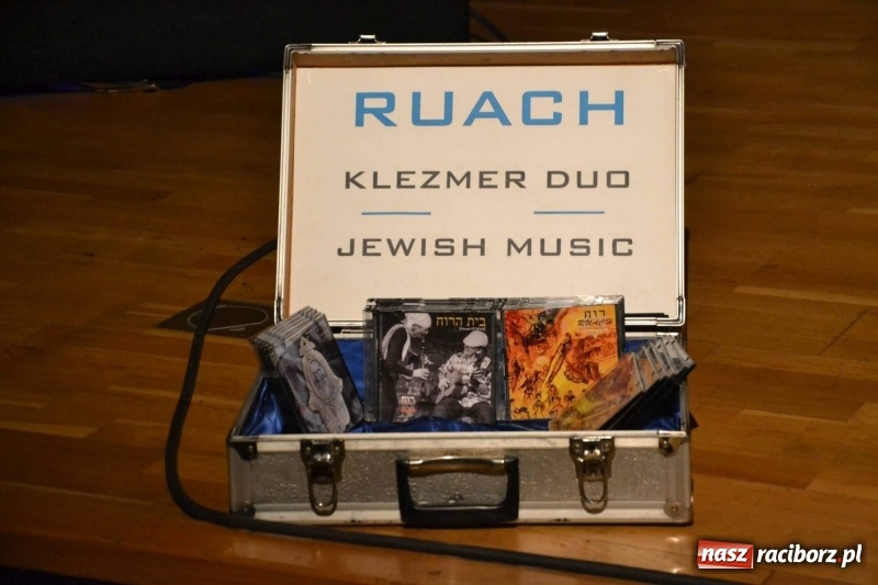 Zdjęcie w galerii na portalu naszraciborz.pl: Festiwal kultury żydowskiej Kugel na Zamku Piastowskim wiadomości z regionu