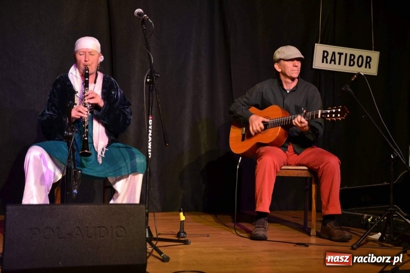 Zdjęcie w galerii na portalu naszraciborz.pl: Festiwal kultury żydowskiej Kugel na Zamku Piastowskim wiadomości z regionu