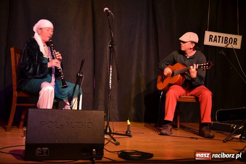 Zdjęcie w galerii na portalu naszraciborz.pl: Festiwal kultury żydowskiej Kugel na Zamku Piastowskim wiadomości z regionu