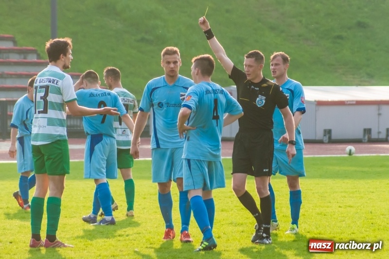 Zdjęcie w galerii na portalu naszraciborz.pl: Unia zrobiła krok w dobrą stronę, ale do celu jeszcze daleko [FOTO] wiadomości z regionu