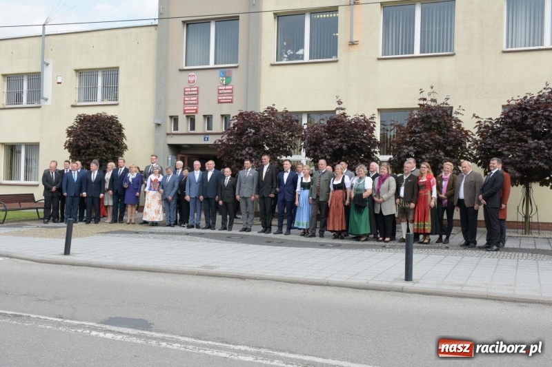 Zdjęcie w galerii na portalu naszraciborz.pl: Koncert majowy i jubileusz partnerskich gmin  wiadomości z regionu