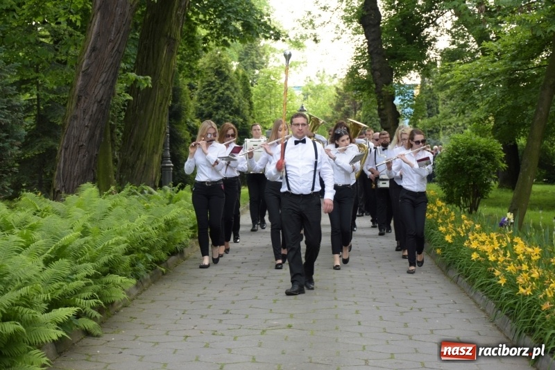 Zdjęcie w galerii na portalu naszraciborz.pl: Koncert majowy i jubileusz partnerskich gmin  wiadomości z regionu