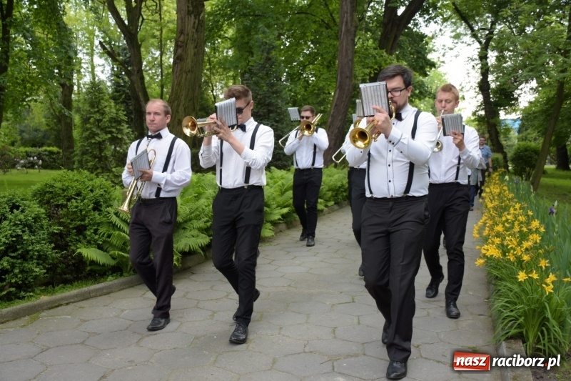 Zdjęcie w galerii na portalu naszraciborz.pl: Koncert majowy i jubileusz partnerskich gmin  wiadomości z regionu