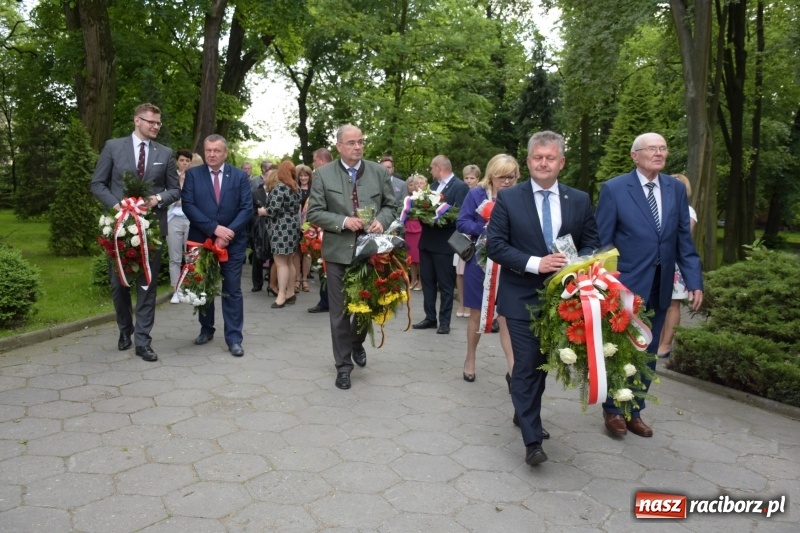 Zdjęcie w galerii na portalu naszraciborz.pl: Koncert majowy i jubileusz partnerskich gmin  wiadomości z regionu