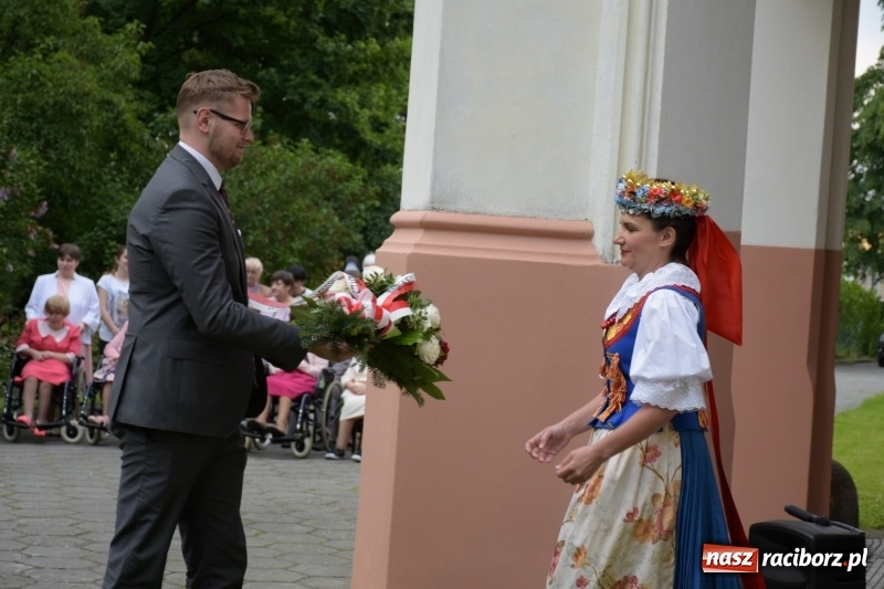 Zdjęcie w galerii na portalu naszraciborz.pl: Koncert majowy i jubileusz partnerskich gmin  wiadomości z regionu