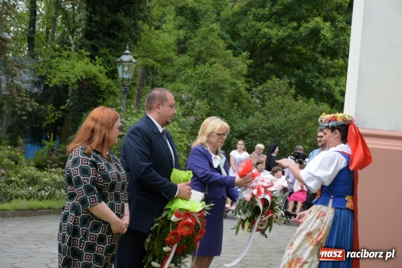 Zdjęcie w galerii na portalu naszraciborz.pl: Koncert majowy i jubileusz partnerskich gmin  wiadomości z regionu