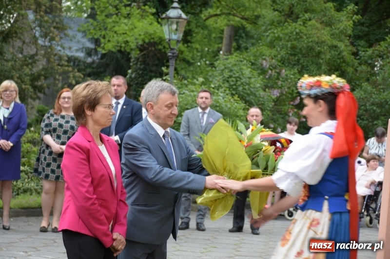 Zdjęcie w galerii na portalu naszraciborz.pl: Koncert majowy i jubileusz partnerskich gmin  wiadomości z regionu