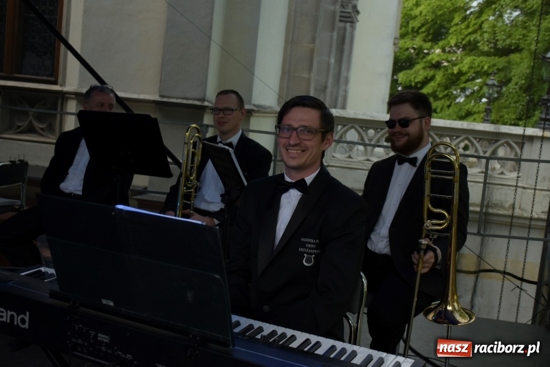 Zdjęcie w galerii na portalu naszraciborz.pl: Koncert majowy i jubileusz partnerskich gmin  wiadomości z regionu