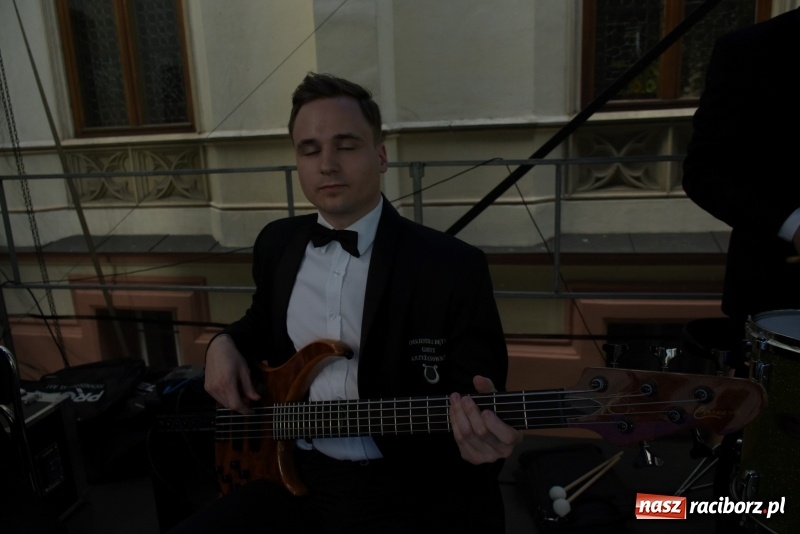 Zdjęcie w galerii na portalu naszraciborz.pl: Koncert majowy i jubileusz partnerskich gmin  wiadomości z regionu