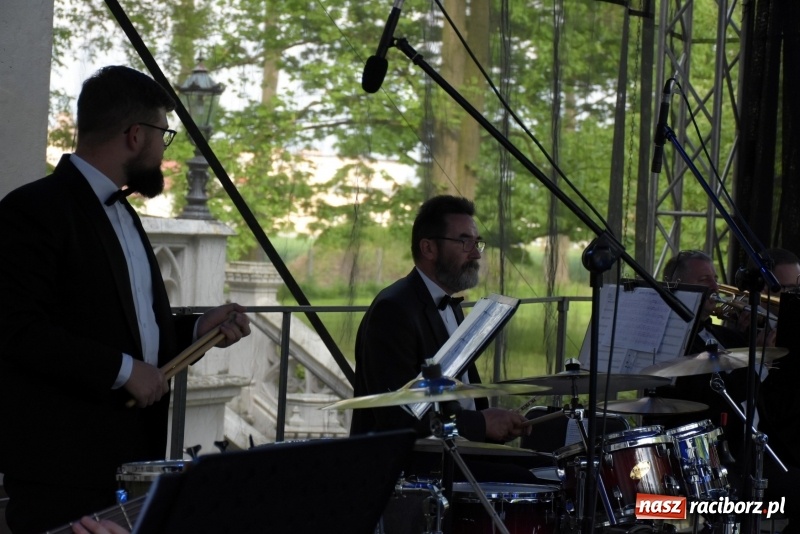 Zdjęcie w galerii na portalu naszraciborz.pl: Koncert majowy i jubileusz partnerskich gmin  wiadomości z regionu