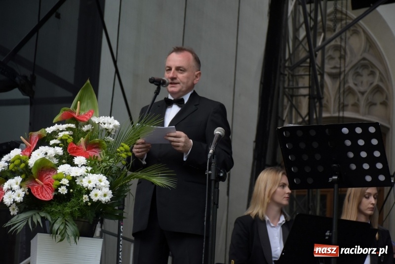 Zdjęcie w galerii na portalu naszraciborz.pl: Koncert majowy i jubileusz partnerskich gmin  wiadomości z regionu