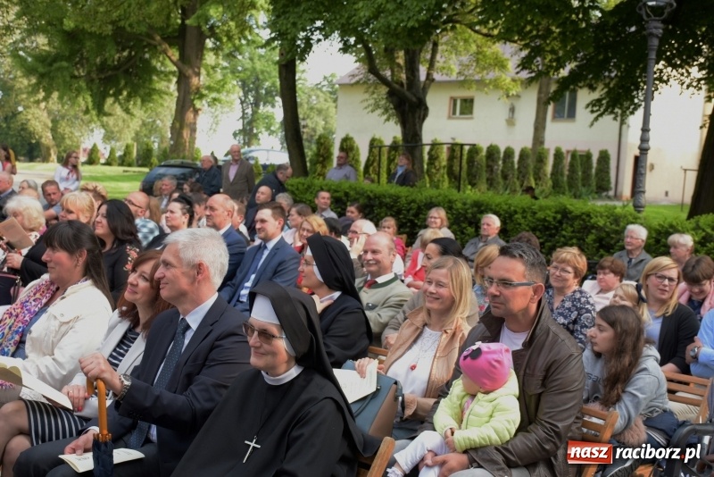 Zdjęcie w galerii na portalu naszraciborz.pl: Koncert majowy i jubileusz partnerskich gmin  wiadomości z regionu