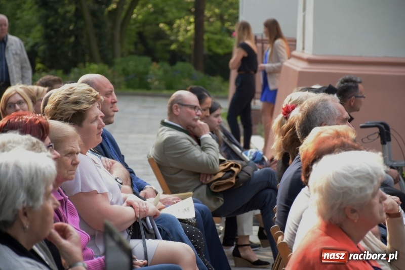 Zdjęcie w galerii na portalu naszraciborz.pl: Koncert majowy i jubileusz partnerskich gmin  wiadomości z regionu