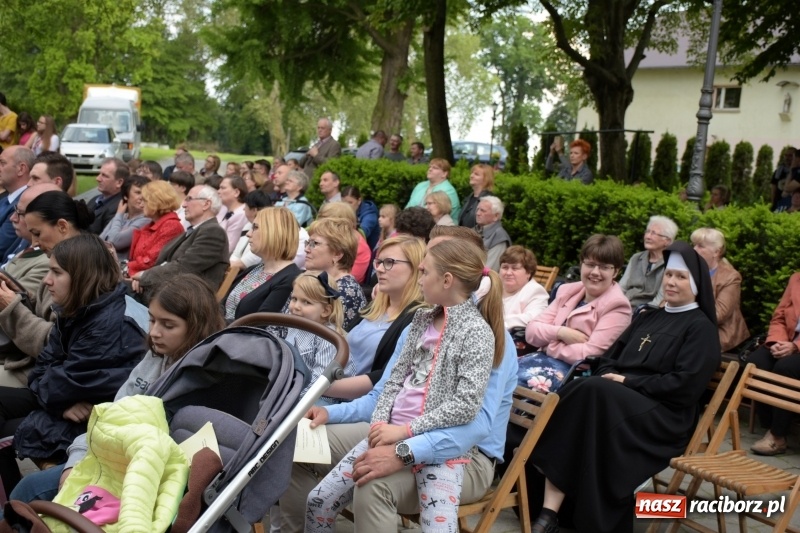 Zdjęcie w galerii na portalu naszraciborz.pl: Koncert majowy i jubileusz partnerskich gmin  wiadomości z regionu