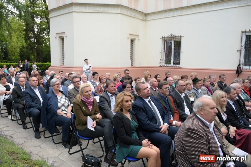Zdjęcie w galerii na portalu naszraciborz.pl: Koncert majowy i jubileusz partnerskich gmin  wiadomości z regionu