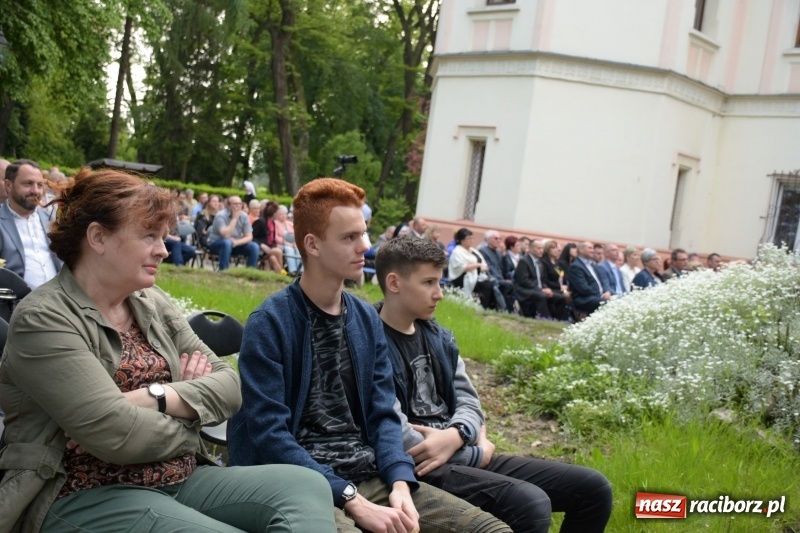 Zdjęcie w galerii na portalu naszraciborz.pl: Koncert majowy i jubileusz partnerskich gmin  wiadomości z regionu
