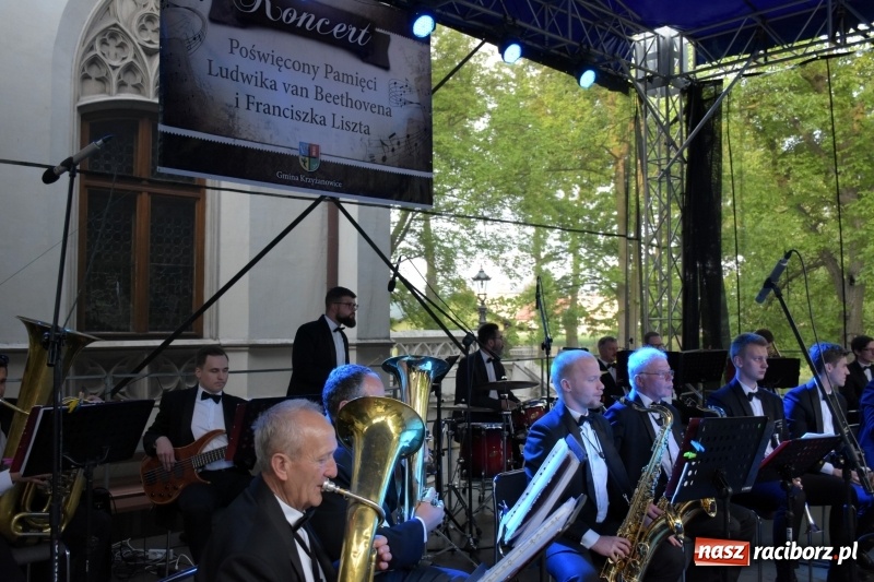 Zdjęcie w galerii na portalu naszraciborz.pl: Koncert majowy i jubileusz partnerskich gmin  wiadomości z regionu