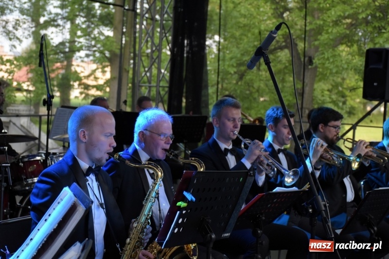 Zdjęcie w galerii na portalu naszraciborz.pl: Koncert majowy i jubileusz partnerskich gmin  wiadomości z regionu