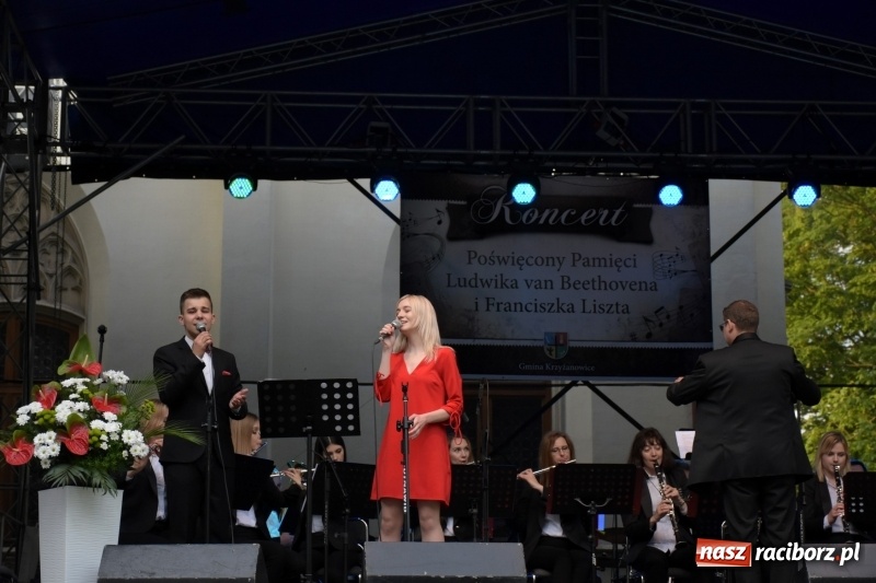 Zdjęcie w galerii na portalu naszraciborz.pl: Koncert majowy i jubileusz partnerskich gmin  wiadomości z regionu