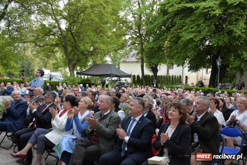 Zdjęcie w galerii na portalu naszraciborz.pl: Koncert majowy i jubileusz partnerskich gmin  wiadomości z regionu