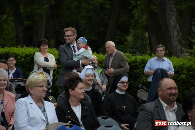 Zdjęcie w galerii na portalu naszraciborz.pl: Koncert majowy i jubileusz partnerskich gmin  wiadomości z regionu