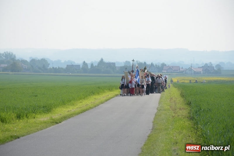 Zdjęcie w galerii na portalu naszraciborz.pl: W gościnie u św. Urbana w Tworkowie [FOTO i WIDEO] wiadomości z regionu