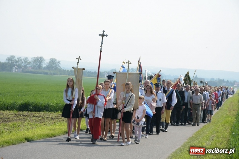 Zdjęcie w galerii na portalu naszraciborz.pl: W gościnie u św. Urbana w Tworkowie [FOTO i WIDEO] wiadomości z regionu