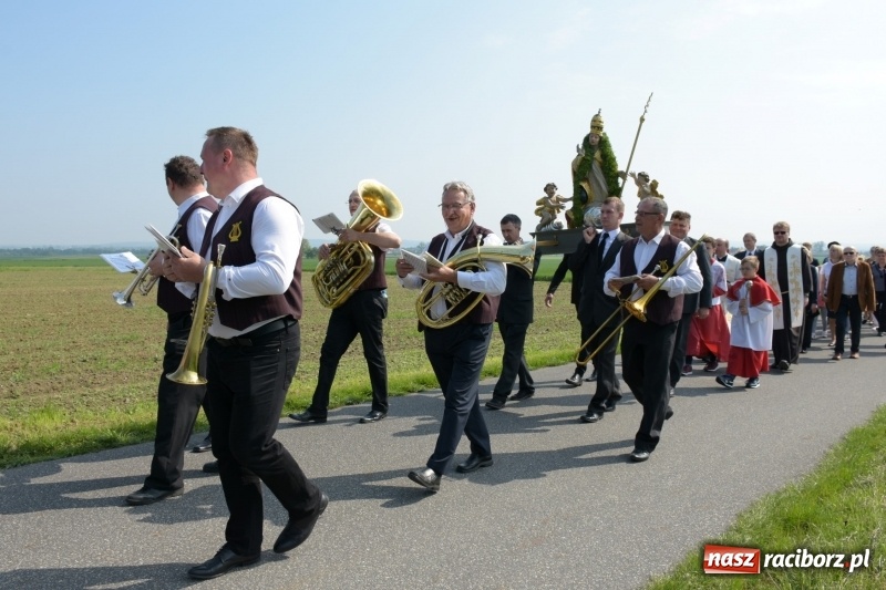 Zdjęcie w galerii na portalu naszraciborz.pl: W gościnie u św. Urbana w Tworkowie [FOTO i WIDEO] wiadomości z regionu