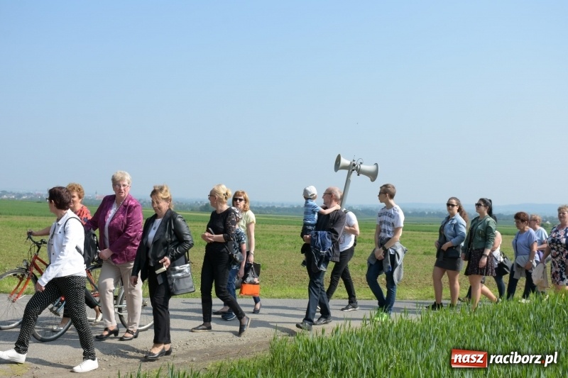 Zdjęcie w galerii na portalu naszraciborz.pl: W gościnie u św. Urbana w Tworkowie [FOTO i WIDEO] wiadomości z regionu