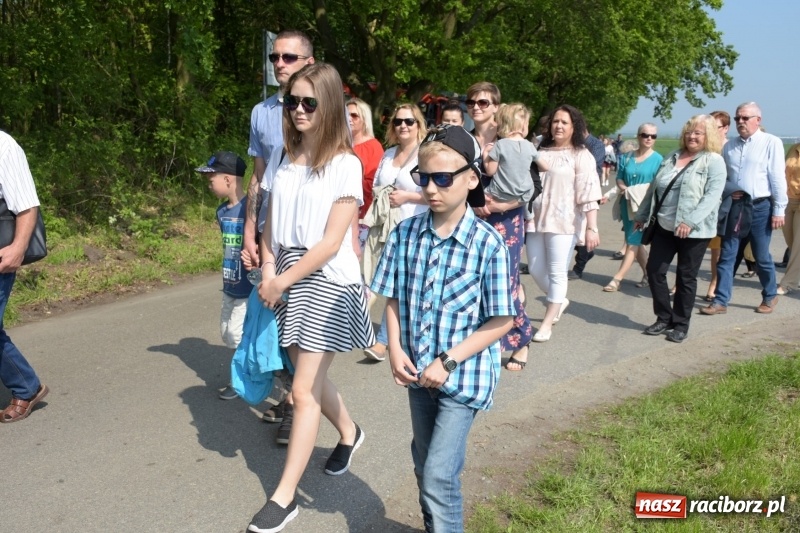 Zdjęcie w galerii na portalu naszraciborz.pl: W gościnie u św. Urbana w Tworkowie [FOTO i WIDEO] wiadomości z regionu