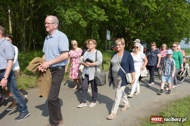 Zdjęcie w galerii na portalu naszraciborz.pl: W gościnie u św. Urbana w Tworkowie [FOTO i WIDEO] wiadomości z regionu
