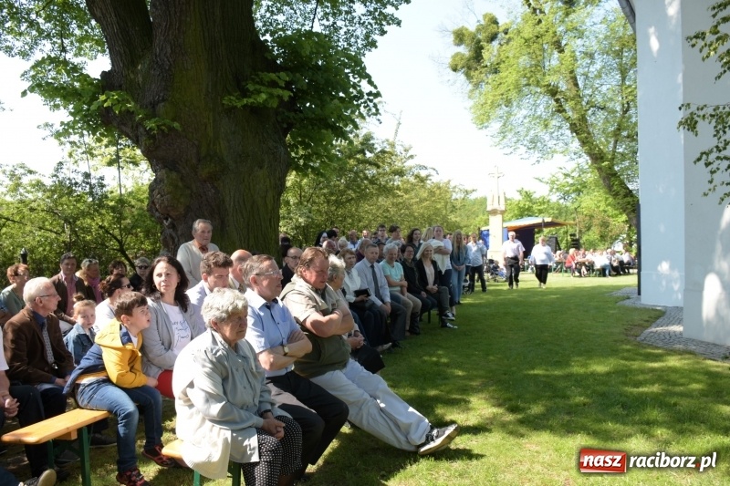 Zdjęcie w galerii na portalu naszraciborz.pl: W gościnie u św. Urbana w Tworkowie [FOTO i WIDEO] wiadomości z regionu