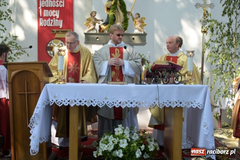 Zdjęcie w galerii na portalu naszraciborz.pl: W gościnie u św. Urbana w Tworkowie [FOTO i WIDEO] wiadomości z regionu