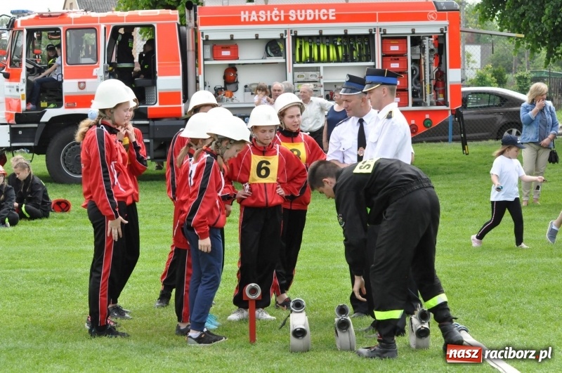 Zdjęcie w galerii na portalu naszraciborz.pl: Trzy razy Krzanowice. Gminne zawody sportowo-pożarnicze w Pietraszynie [FOTO i WIDEO] wiadomości z regionu