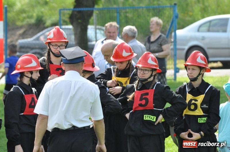 Zdjęcie w galerii na portalu naszraciborz.pl: Trzy razy Krzanowice. Gminne zawody sportowo-pożarnicze w Pietraszynie [FOTO i WIDEO] wiadomości z regionu