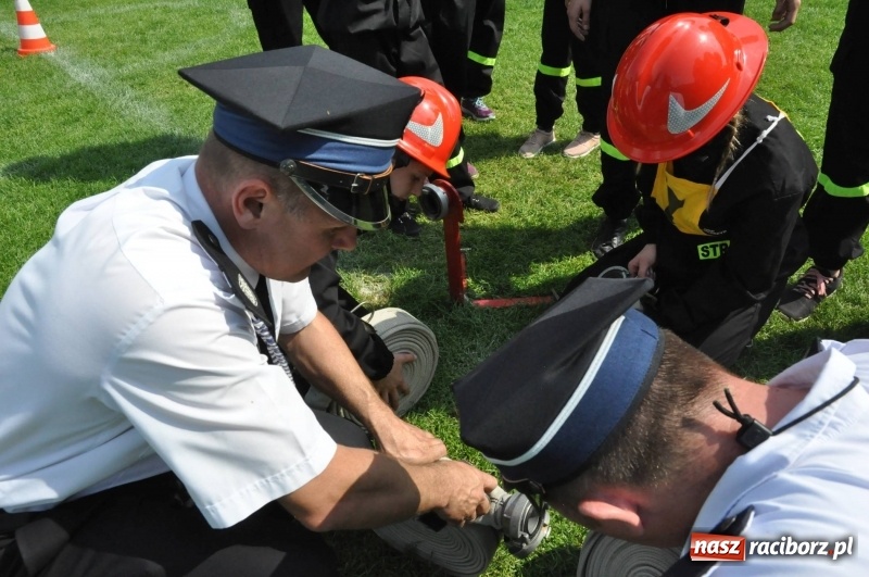 Zdjęcie w galerii na portalu naszraciborz.pl: Trzy razy Krzanowice. Gminne zawody sportowo-pożarnicze w Pietraszynie [FOTO i WIDEO] wiadomości z regionu