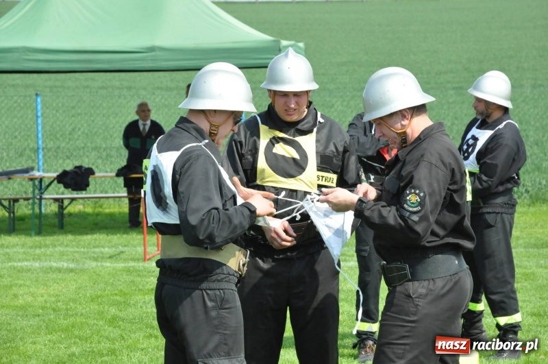 Zdjęcie w galerii na portalu naszraciborz.pl: Trzy razy Krzanowice. Gminne zawody sportowo-pożarnicze w Pietraszynie [FOTO i WIDEO] wiadomości z regionu