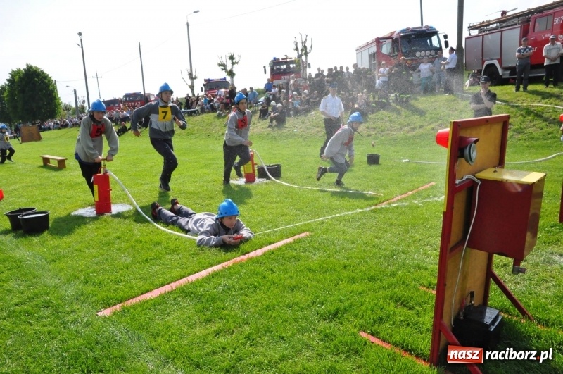 Zdjęcie w galerii na portalu naszraciborz.pl: Trzy razy Krzanowice. Gminne zawody sportowo-pożarnicze w Pietraszynie [FOTO i WIDEO] wiadomości z regionu
