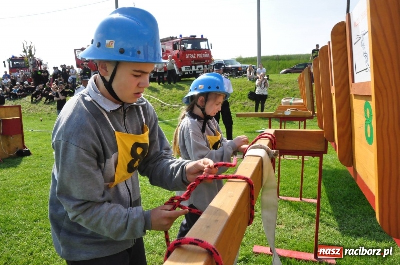Zdjęcie w galerii na portalu naszraciborz.pl: Trzy razy Krzanowice. Gminne zawody sportowo-pożarnicze w Pietraszynie [FOTO i WIDEO] wiadomości z regionu