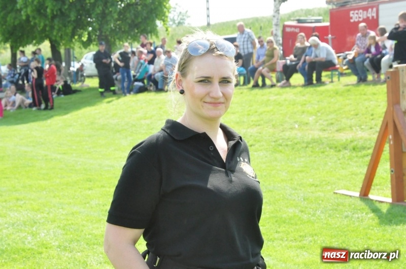 Zdjęcie w galerii na portalu naszraciborz.pl: Trzy razy Krzanowice. Gminne zawody sportowo-pożarnicze w Pietraszynie [FOTO i WIDEO] wiadomości z regionu