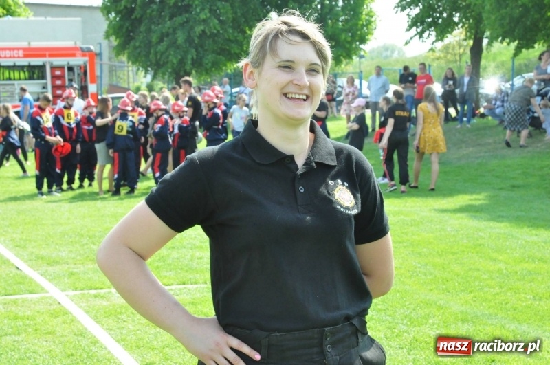 Zdjęcie w galerii na portalu naszraciborz.pl: Trzy razy Krzanowice. Gminne zawody sportowo-pożarnicze w Pietraszynie [FOTO i WIDEO] wiadomości z regionu