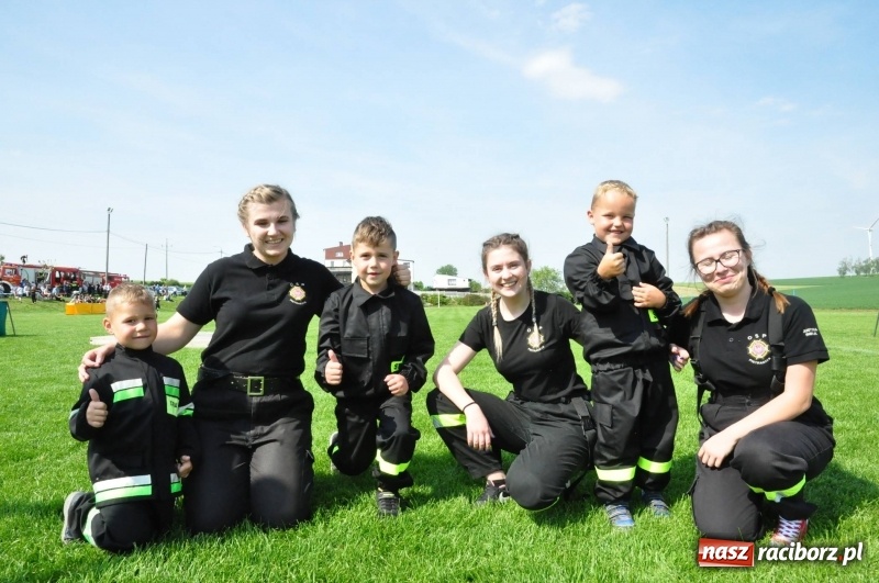 Zdjęcie w galerii na portalu naszraciborz.pl: Trzy razy Krzanowice. Gminne zawody sportowo-pożarnicze w Pietraszynie [FOTO i WIDEO] wiadomości z regionu