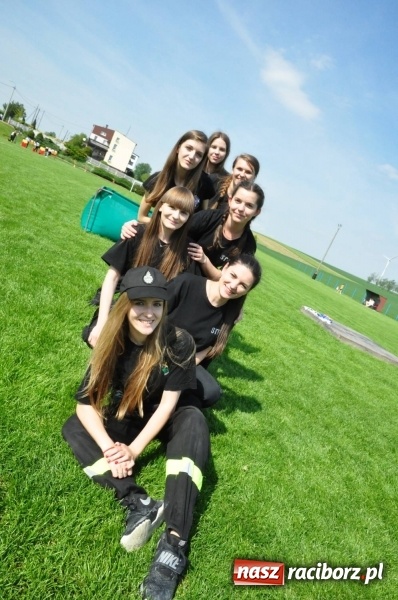 Zdjęcie w galerii na portalu naszraciborz.pl: Trzy razy Krzanowice. Gminne zawody sportowo-pożarnicze w Pietraszynie [FOTO i WIDEO] wiadomości z regionu